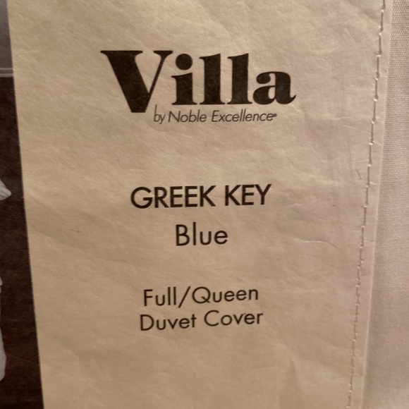 Villa Full/Queen Duvet cover and Shams - Picture 4 of 6